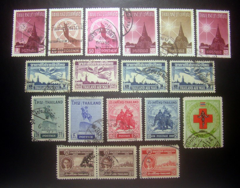 s3168-แสตมป์รัชกาลที่ 9 ยุคต้น ช่วงปี 2493-2500 จำนวน 18 ดวง ใช้แล้ว ราคาเบา น่าสะสมครับ