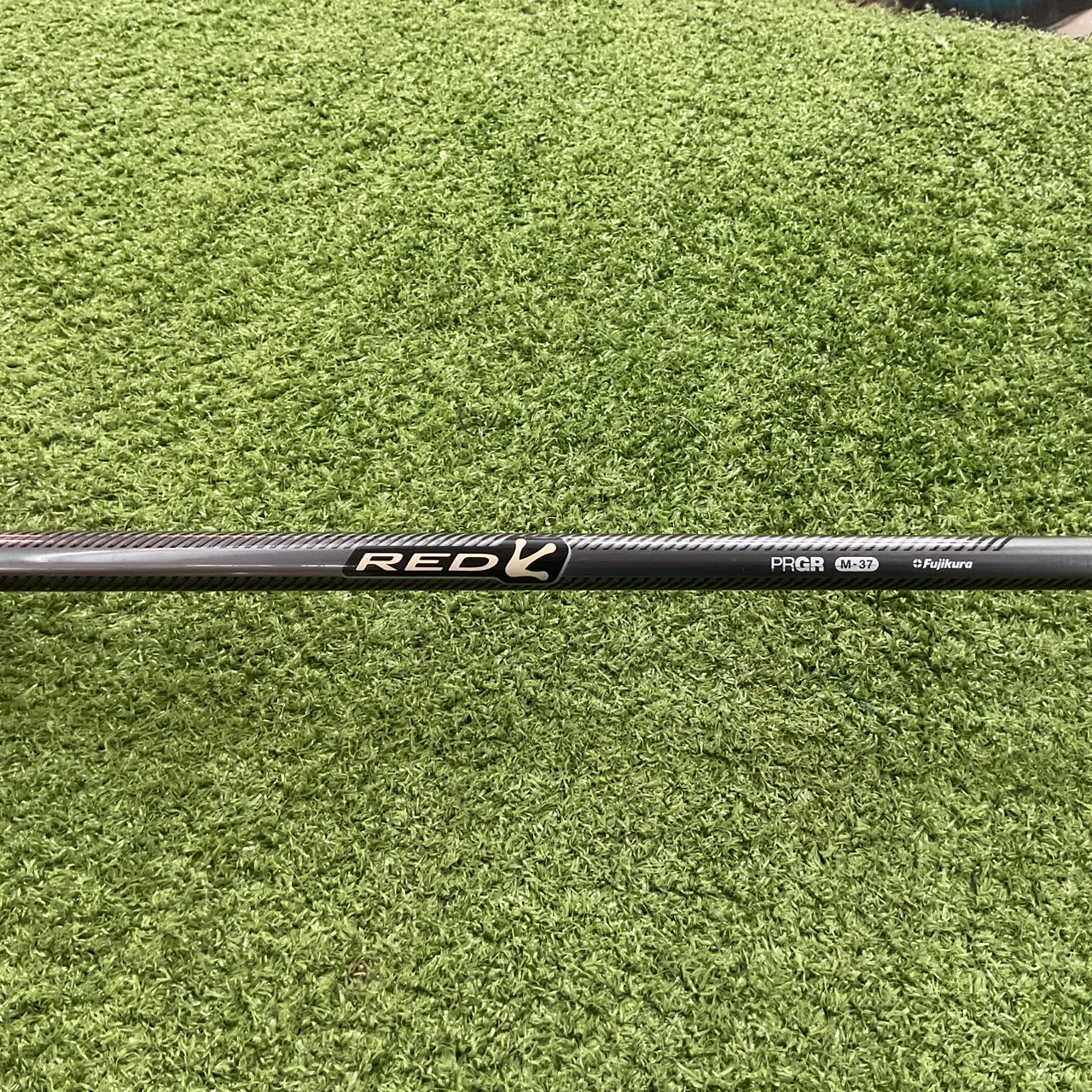 DRIVER 10.5° PRGR : RED / M-37 ก้านกราไฟร์
