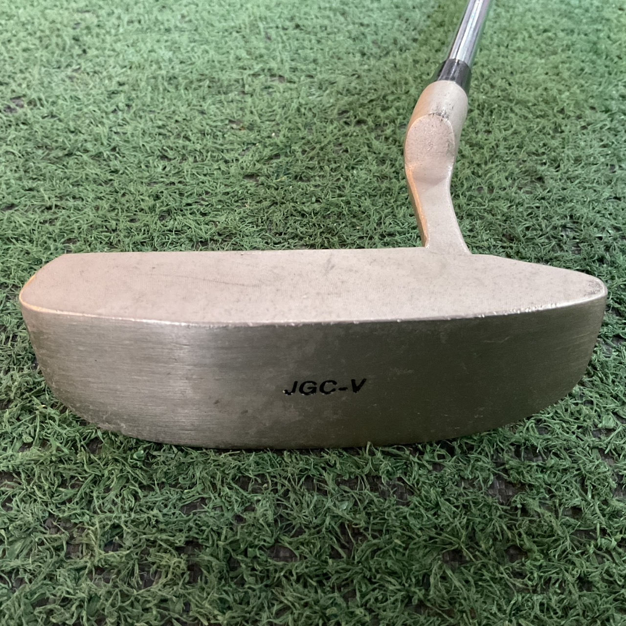 PUTTER J. Green Cup : JGC-V ก้านเหล็ก