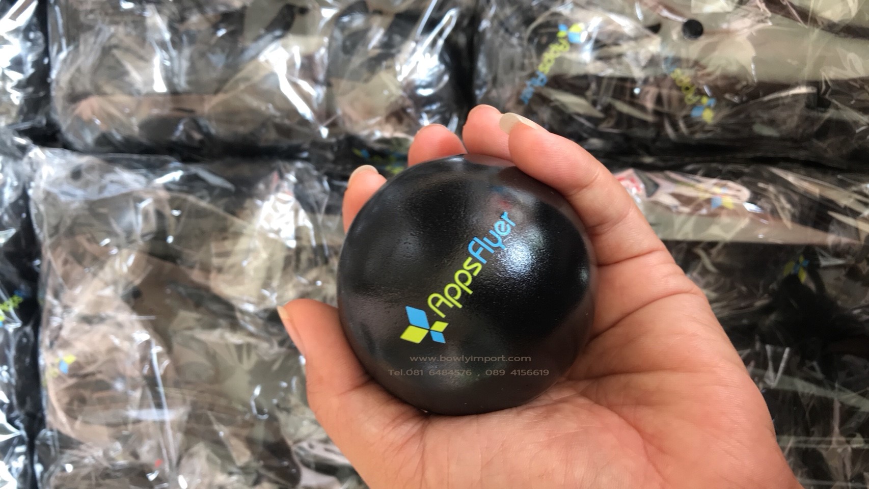 ผลิตลูกบอลบีบ บริหารมือ พร้อมโลโก้