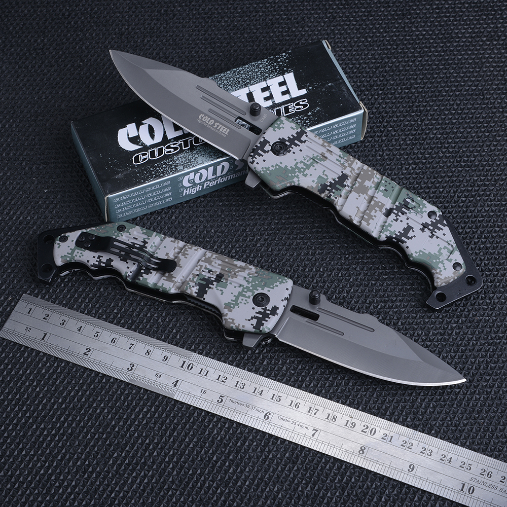 CS-87 DA89 มีดเดินป่า มีดแคมปิ้ง Black Blade Cold Steel Metal Pattern Handlle ใบมีดสแตนเลสเทาเข้ม ยาว 23 ซม. ชิ้น 450 กรัม ลายพราง 23 cm