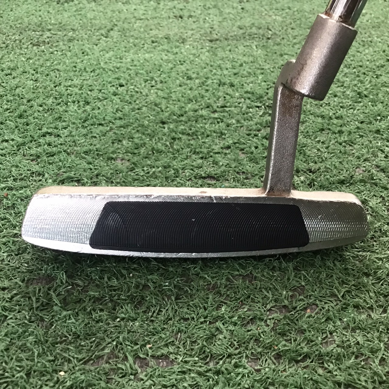 PUTTER ODYSSEY : DF™ 554 ก้านเหล็ก