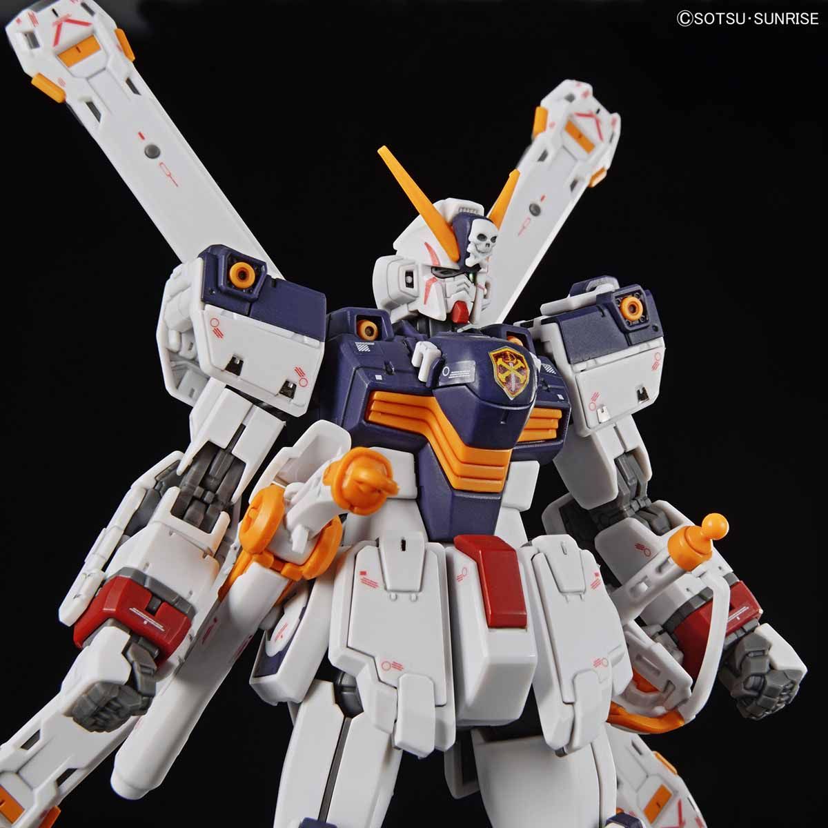 1057617 RG 1/144 CROSSBONE GUNDAM X1