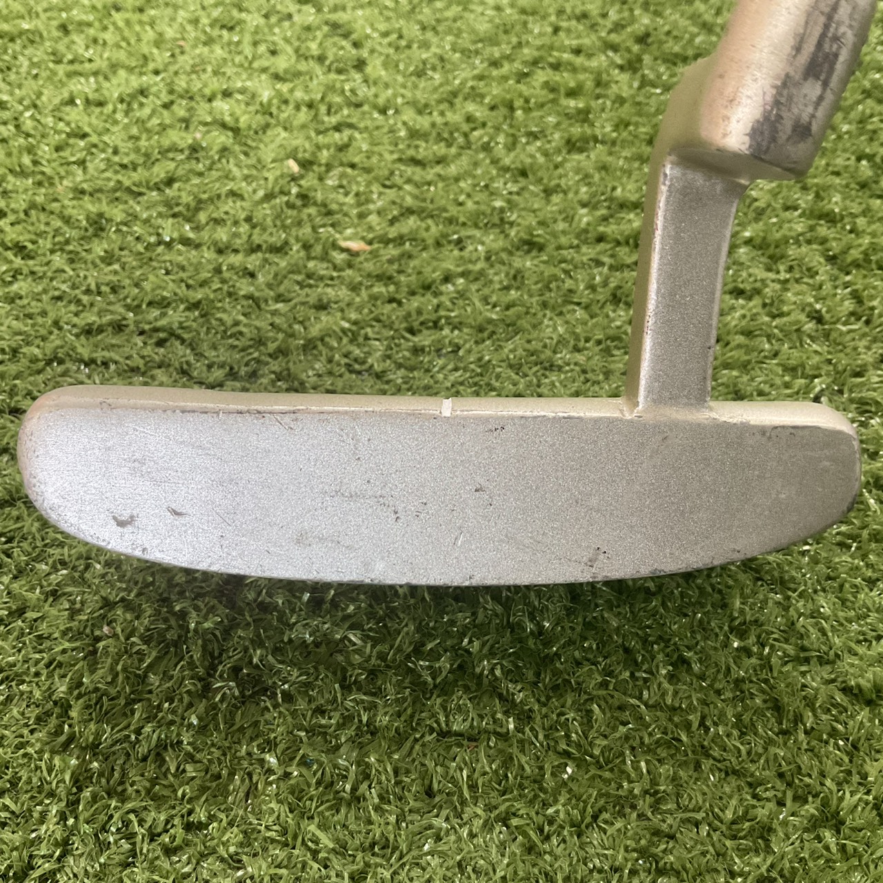 PUTTER X Line : XLP-121 ก้านเหล็ก