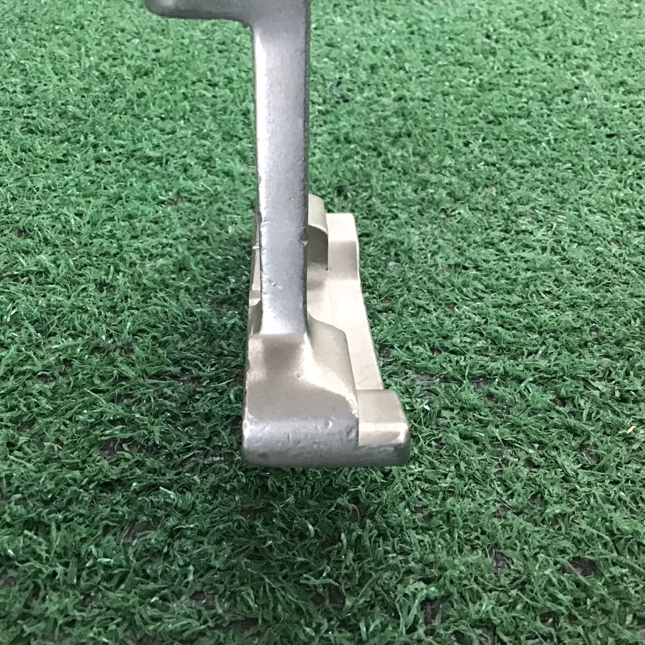 PUTTER TMT P-101 ก้านเหล็ก