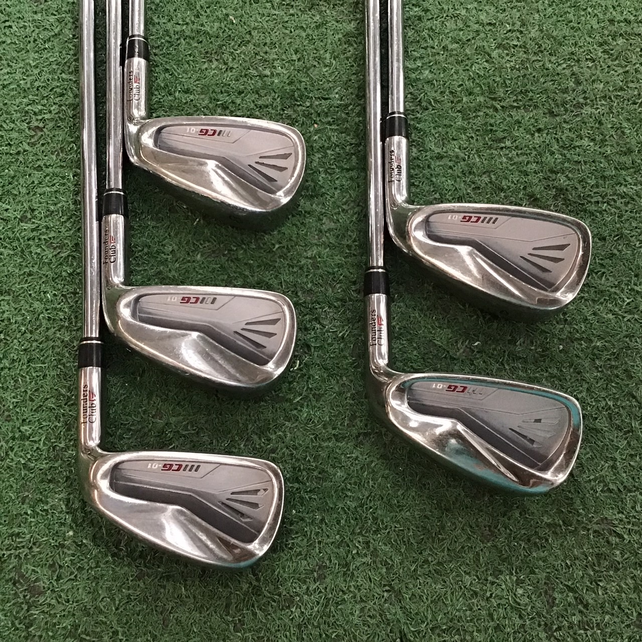 ไม้กอล์ฟ Founders Club : III CG 01 ก้านเหล็ก