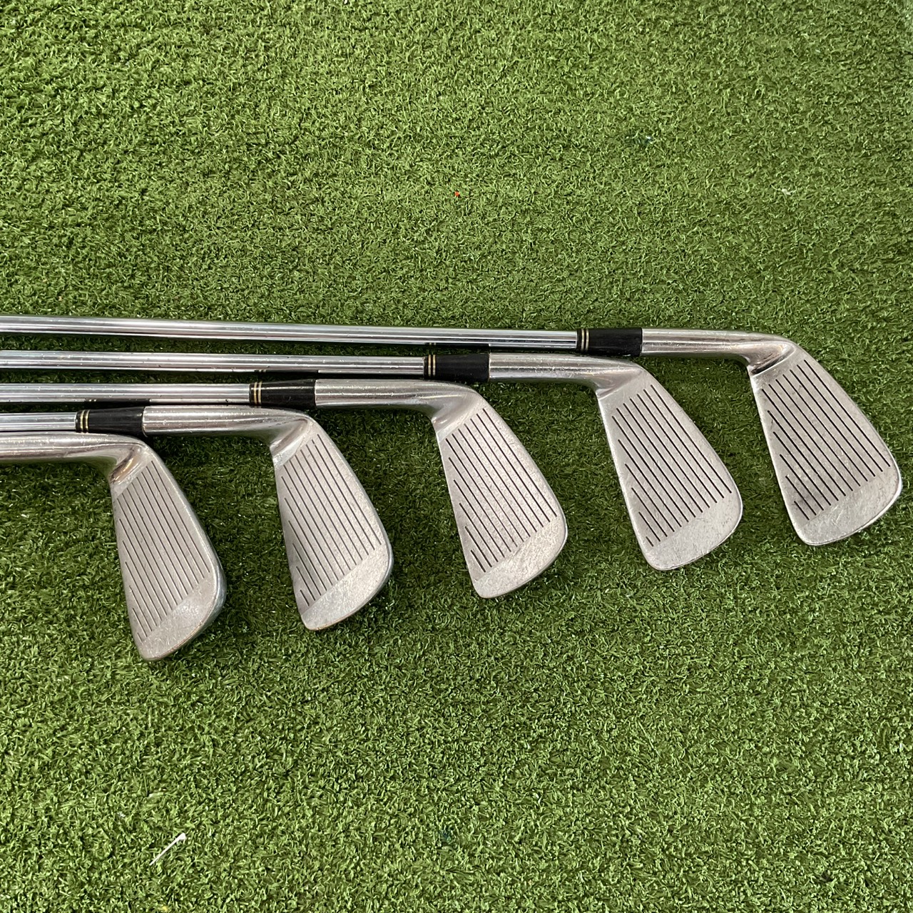 ไม้กอล์ฟ Mizuno : Champion Flag ก้านเหล็ก