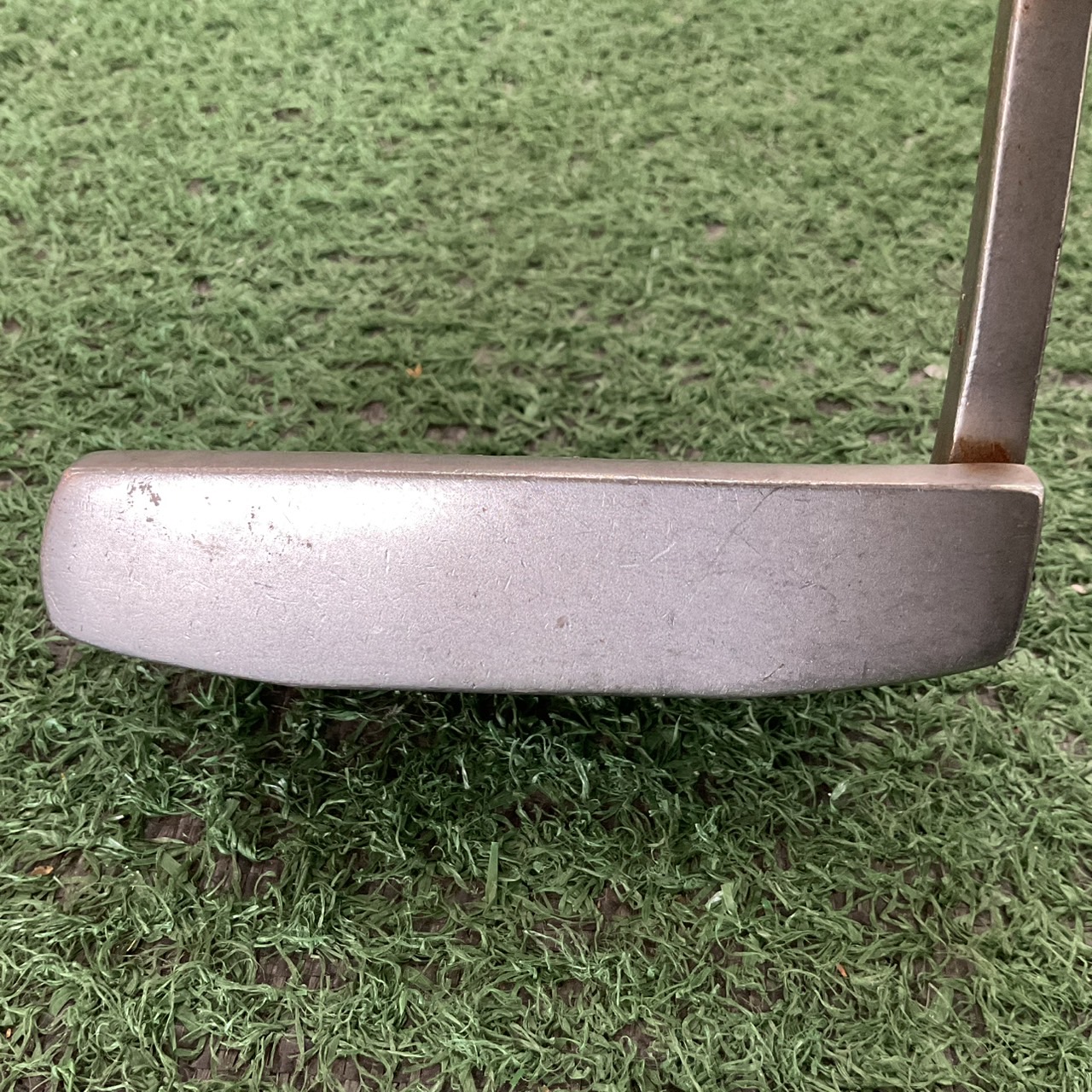 PUTTER BRIDGESTONE : LC-03 SUITABLE NECK POSITION ก้านเหล็ก