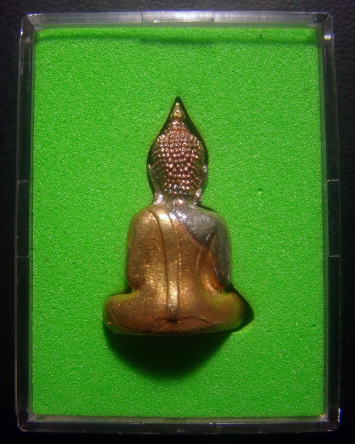 หลวงพ่อพระใส ๔๔ วัดโพธิ์ชัย จ.หนองคาย ปี 44 พิมพ์สมาธิ อุดกริ่ง ชุบสามกษัตริย์ โค๊ดใต้ฐาน พร้อมกล่องครับ