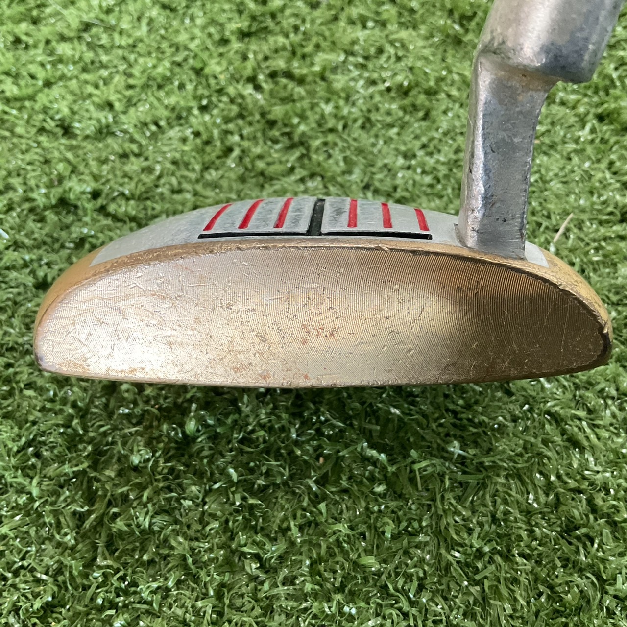 PUTTER SQUARE TWO : XGR S2 M-16 ก้านกราไฟร์