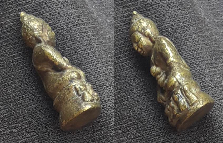 พระชัยวัฒน์ (จิ๋ว) พิมพ์วัดบวรฯ เนื้อโลหะ ไม่ทราบที่ครับ