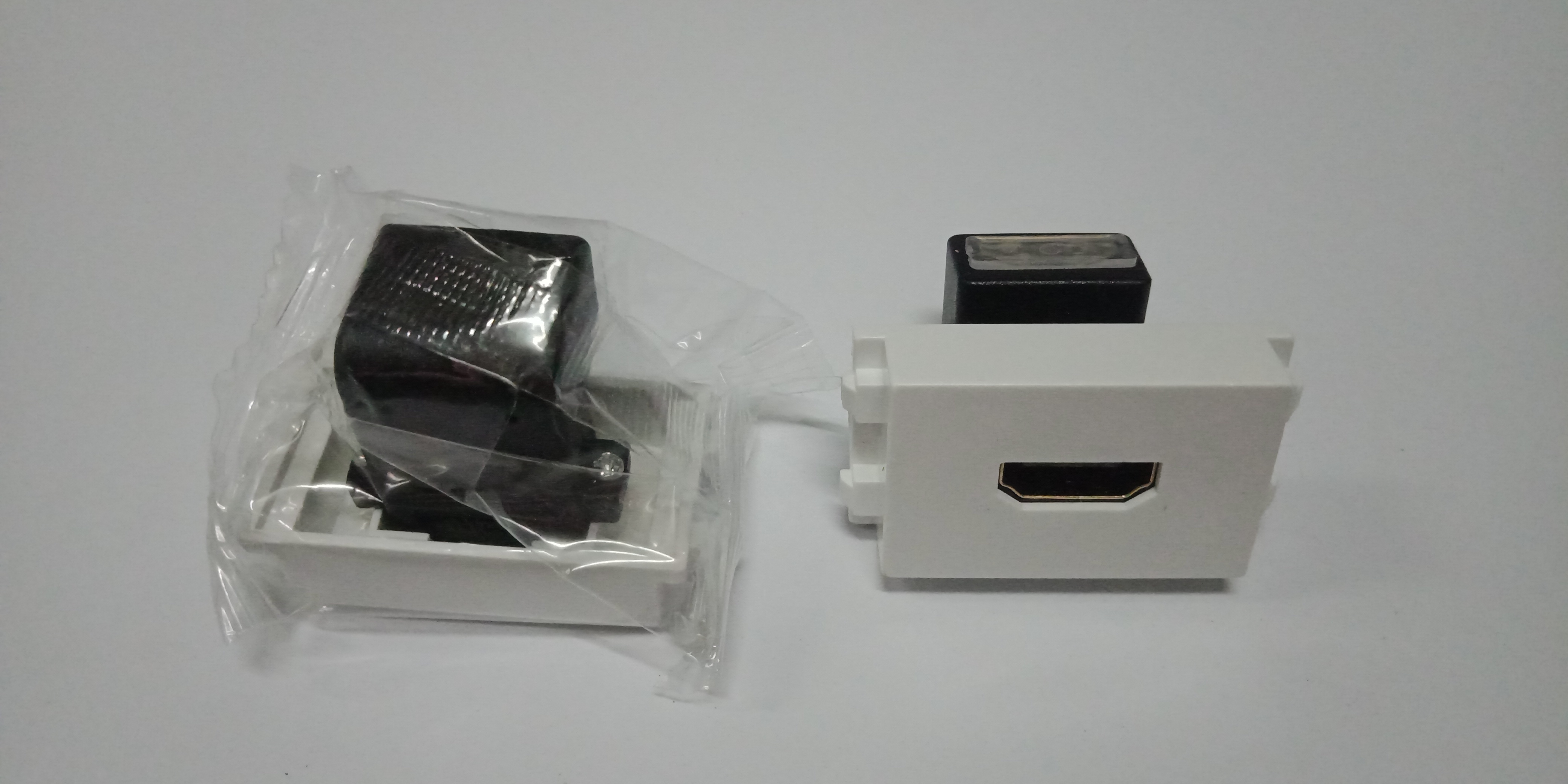 หน้ากาก HDMI งอ รุ่น HDMI90