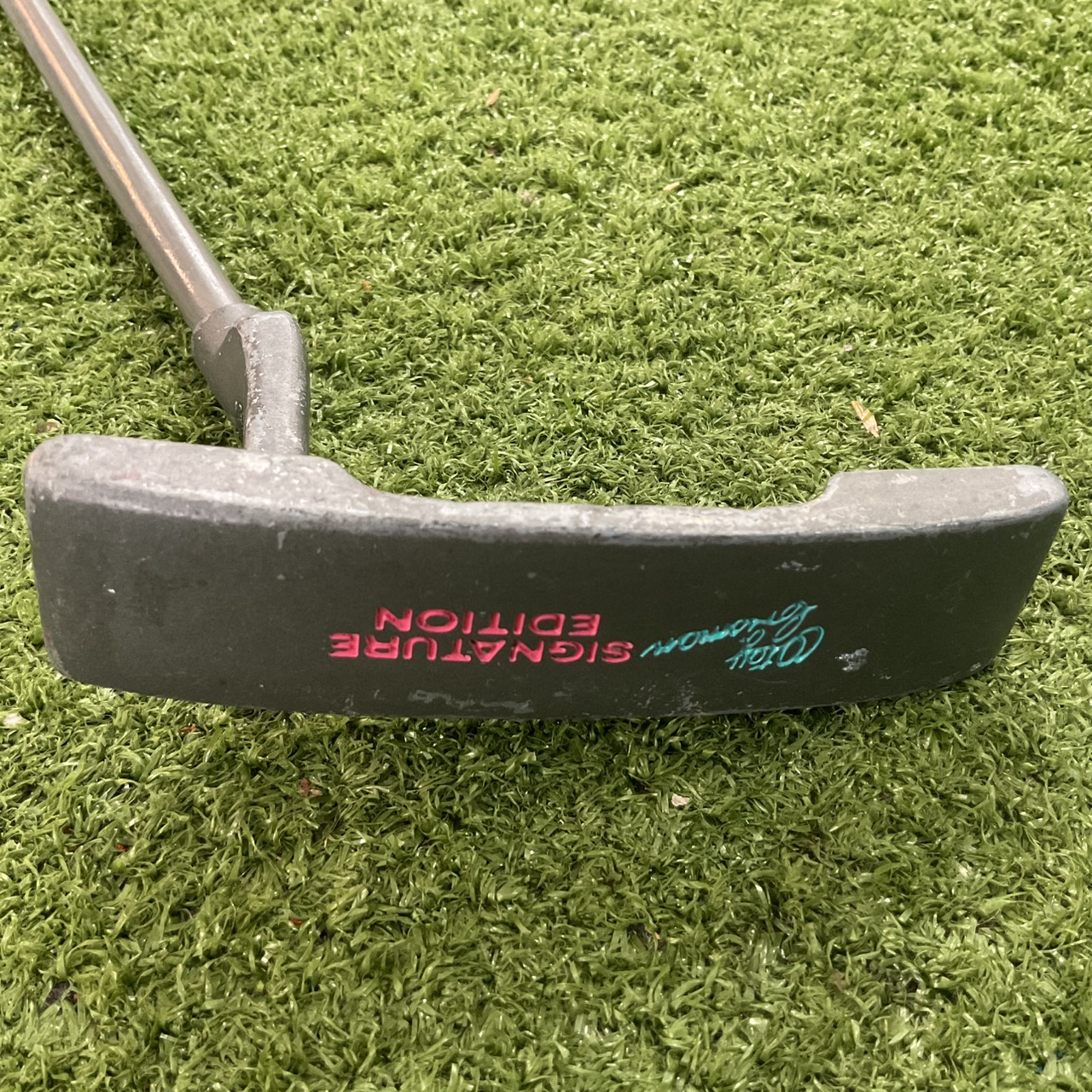 PUTTER Otey Crisman : SIGNATURE EDITION #7 ก้านกราไฟร์