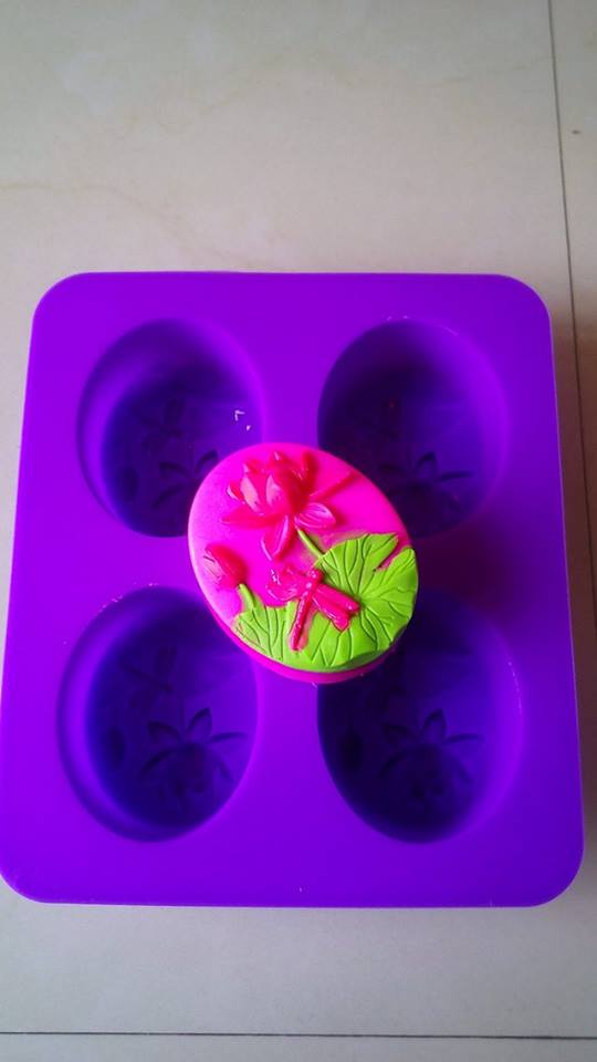 แม่พิมพ์ดอกไม้ 4 ช่อง ขนาด 130 กรัม