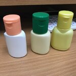 ขวด 30 ML ฝาป็อกแป๊ก ขวดสีครีม ฝาสีเขียว 20 ชิ้น : 007400