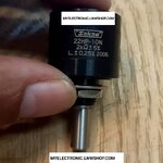 ขาย โวลุ่ม2Kปรับ10รอบ โวลุ่ม2K10รอบ รุ่น 22HPM-10N-2K ยี่ห้อ SAKAE JAPAN แท้ โวลุ่ม2K 10รอบ ราคาตัวละ . . . . หน่วย บาท