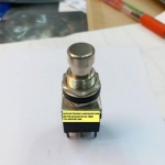 ขาย สวิทช์กด6ขา สวิทช์กดติดกดดับ6ขา สวิทช์เท้าเหยียบ6ขา สวิทช์กีต้าร์ ราคาตัวละ บาท