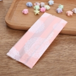 ถุงซองพลาสติกขุ่นขยายข้างสีชมพูลายดอกไม้สีขาว 5.5x13.5+3 cm. 100 ชิ้น รหัสสินค้า: 004781