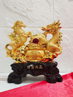 มังกร + ม้ามงคล ของขวัญขึ้นบ้านใหม่เพื่อน และผู้ใหญ่ที่เคารพนับถือ