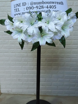 พวงหรีดพัดลมสีดำ_ใบพัด16นิ้ว ดอกไม้โทนขาว