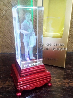 ของที่ระลึกให้ผู้ใหญ่ แท่งแก้วคริสตัลในหลวง ครบ 7 รอบ ประดับไฟ